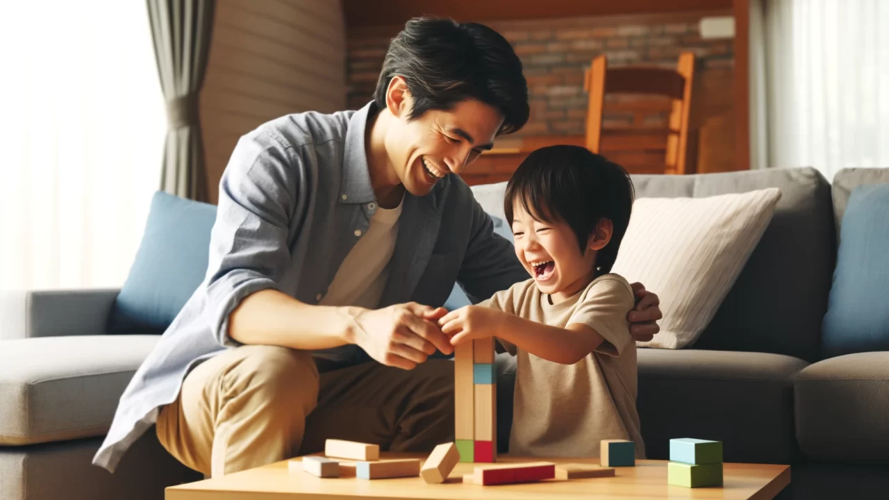 子どもと遊ぶ父親